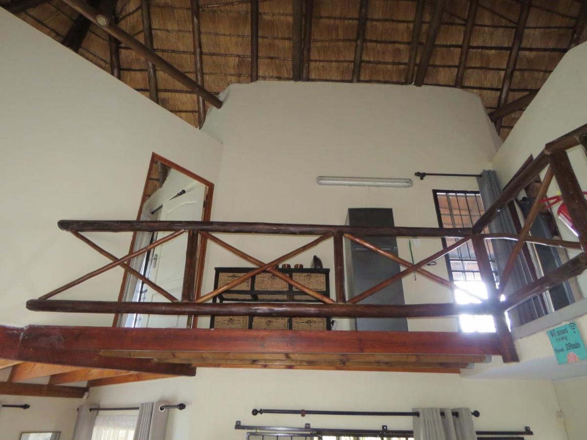 515 On Warthog By The River Marloth Park Exterior photo